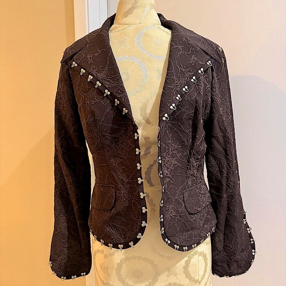 Alberto Makali Vintage Chocolate Embossed Abstract Hook Eye Embellished Jacket 8 - Picture 5 of 15